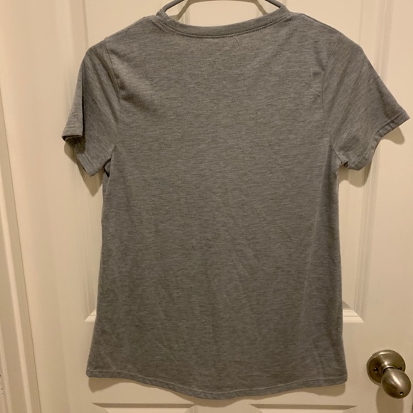 modern lux tee - Picture 2 of 3